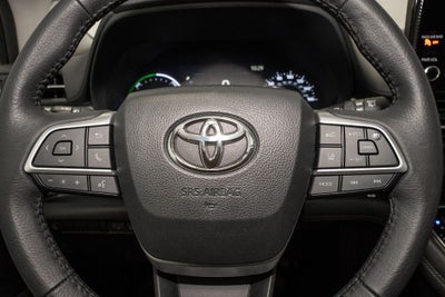 2025 Toyota Sienna XLE