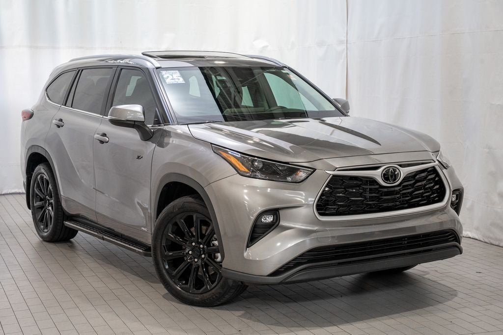 2025 Toyota Highlander Hybrid XLE