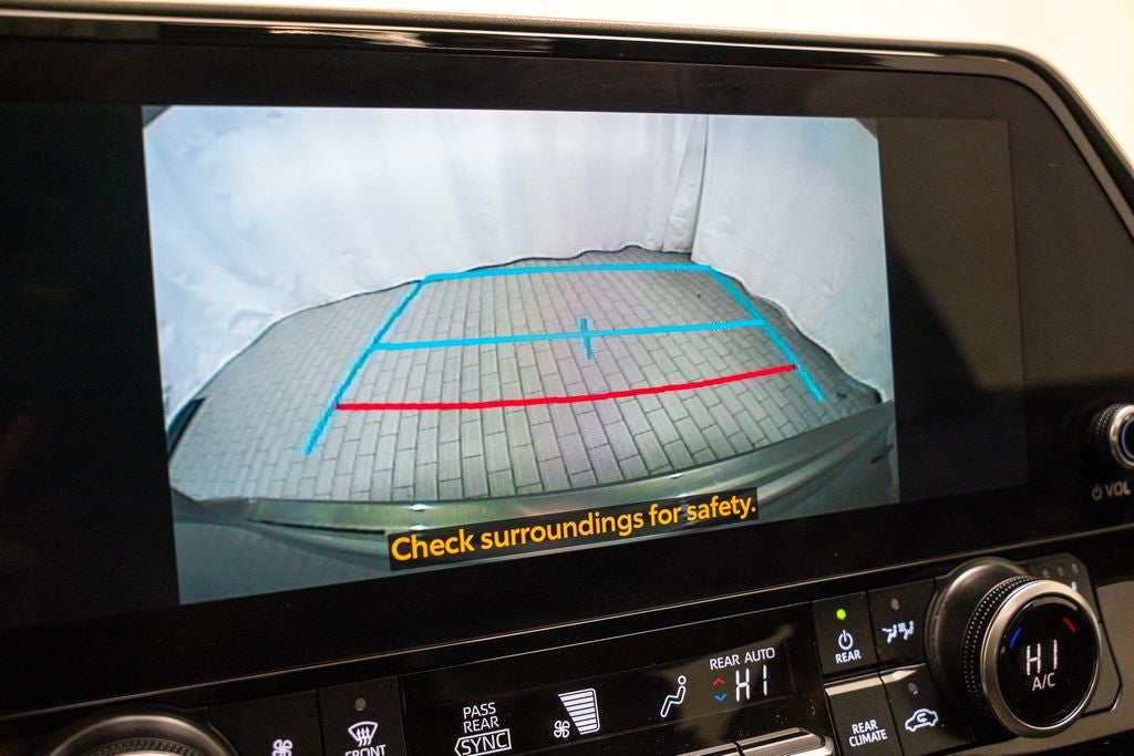 2025 Toyota Highlander Hybrid XLE