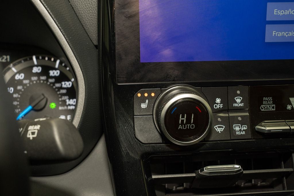 2025 Toyota Highlander Hybrid XLE