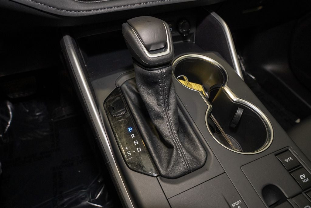 2025 Toyota Highlander Hybrid XLE