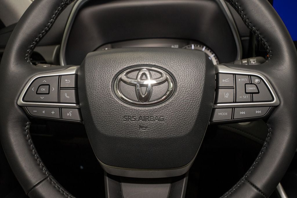 2025 Toyota Highlander Hybrid XLE