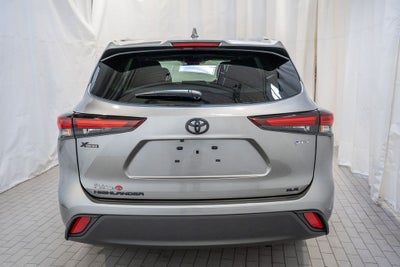2025 Toyota Highlander Hybrid XLE