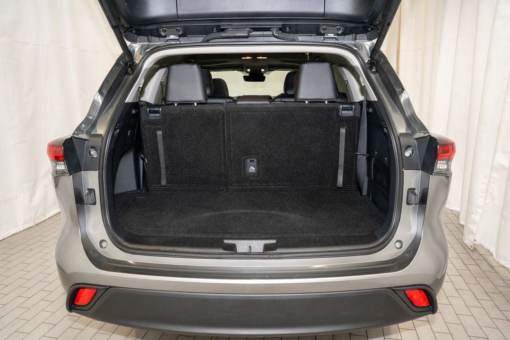 2025 Toyota Highlander Hybrid XLE