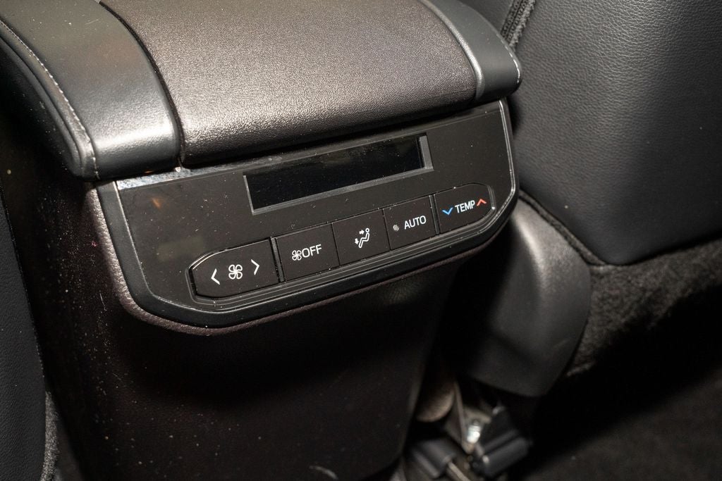 2025 Toyota Highlander Hybrid XLE