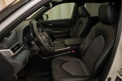 2024 Toyota Highlander XSE