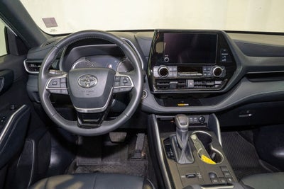 2024 Toyota Highlander XSE