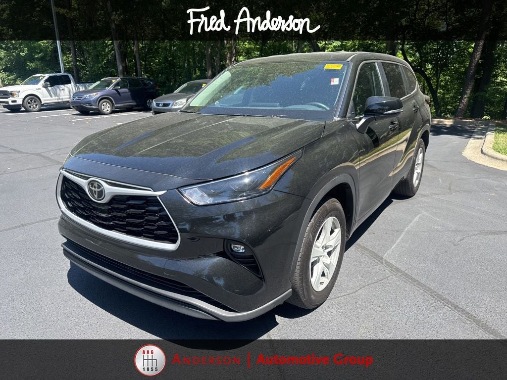2025 Toyota Highlander LE