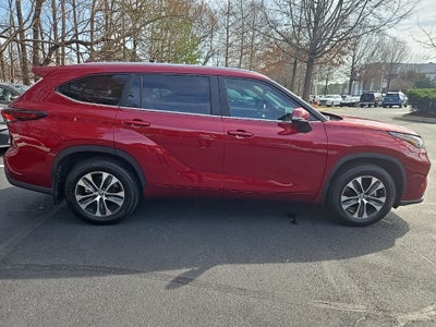 2024 Toyota Highlander XLE