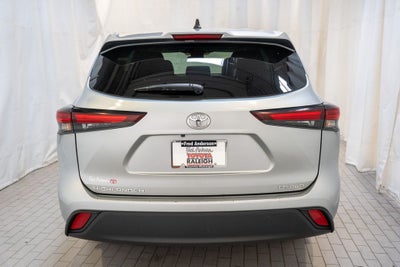 2024 Toyota Highlander LE