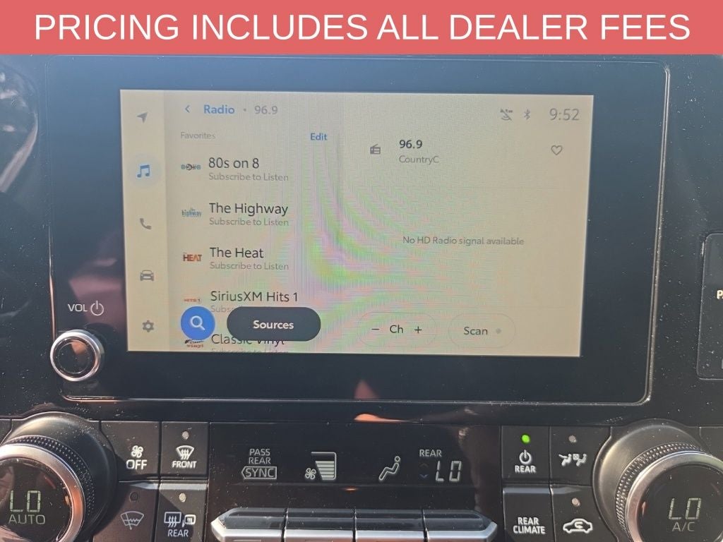 2025 Toyota Highlander LE