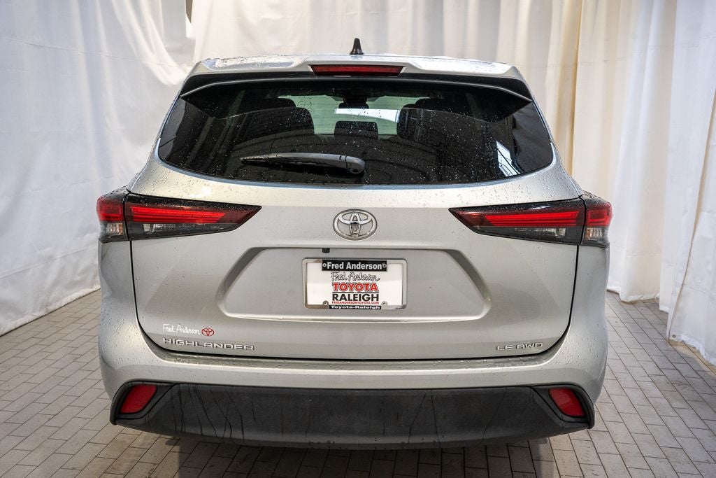 2024 Toyota Highlander LE