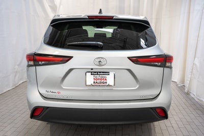 2024 Toyota Highlander LE