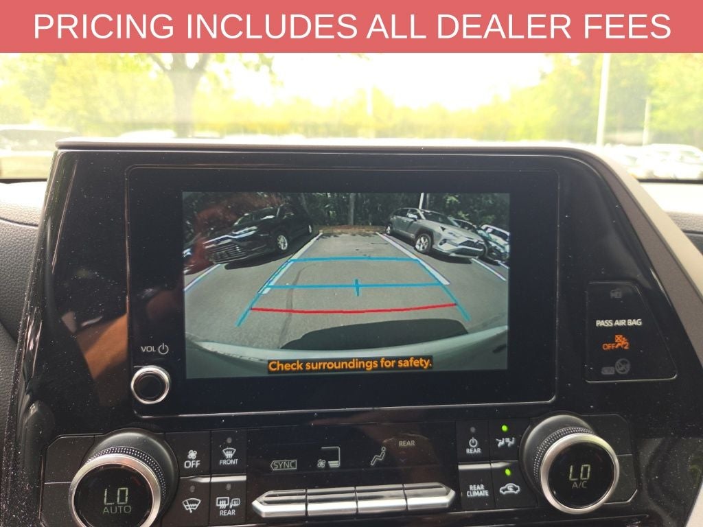 2025 Toyota Highlander LE