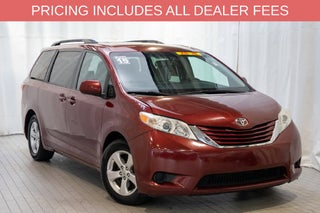 2015 Toyota Sienna LE 8 Passenger