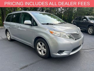 2015 Toyota Sienna LE 8 Passenger