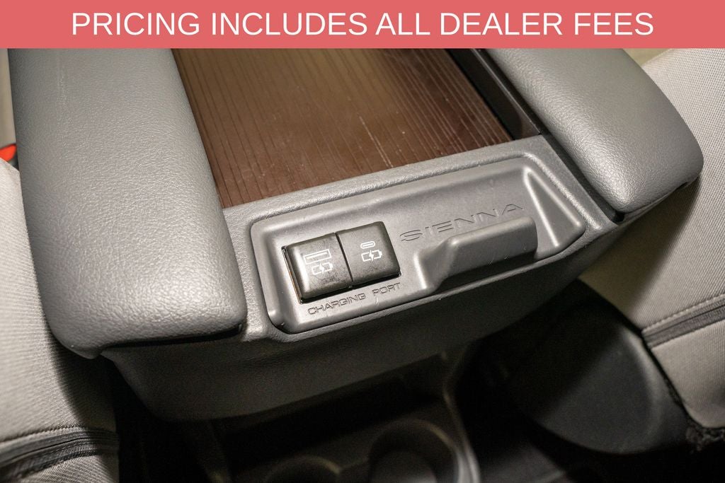 2024 Toyota Sienna LE 8 Passenger