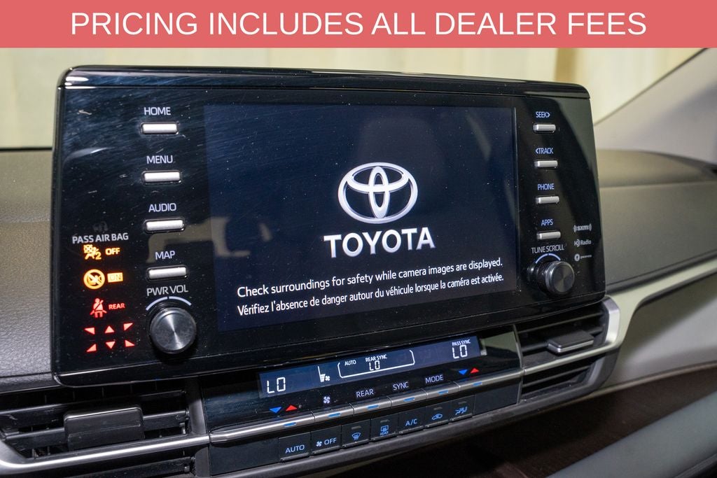 2022 Toyota Sienna LE 8 Passenger