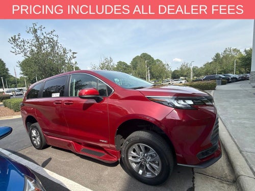 2021 Toyota Sienna LE