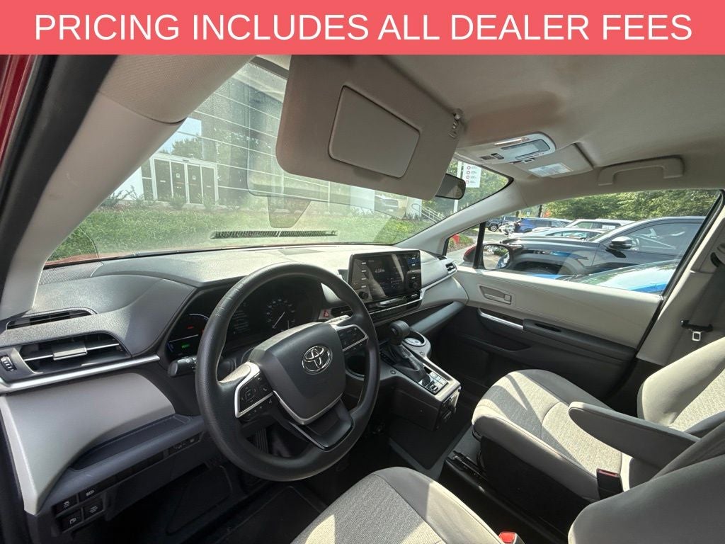 2021 Toyota Sienna LE