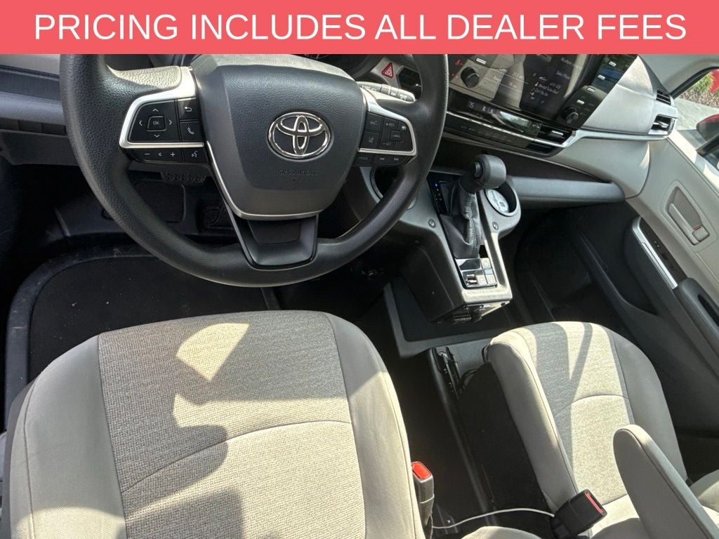 2021 Toyota Sienna LE