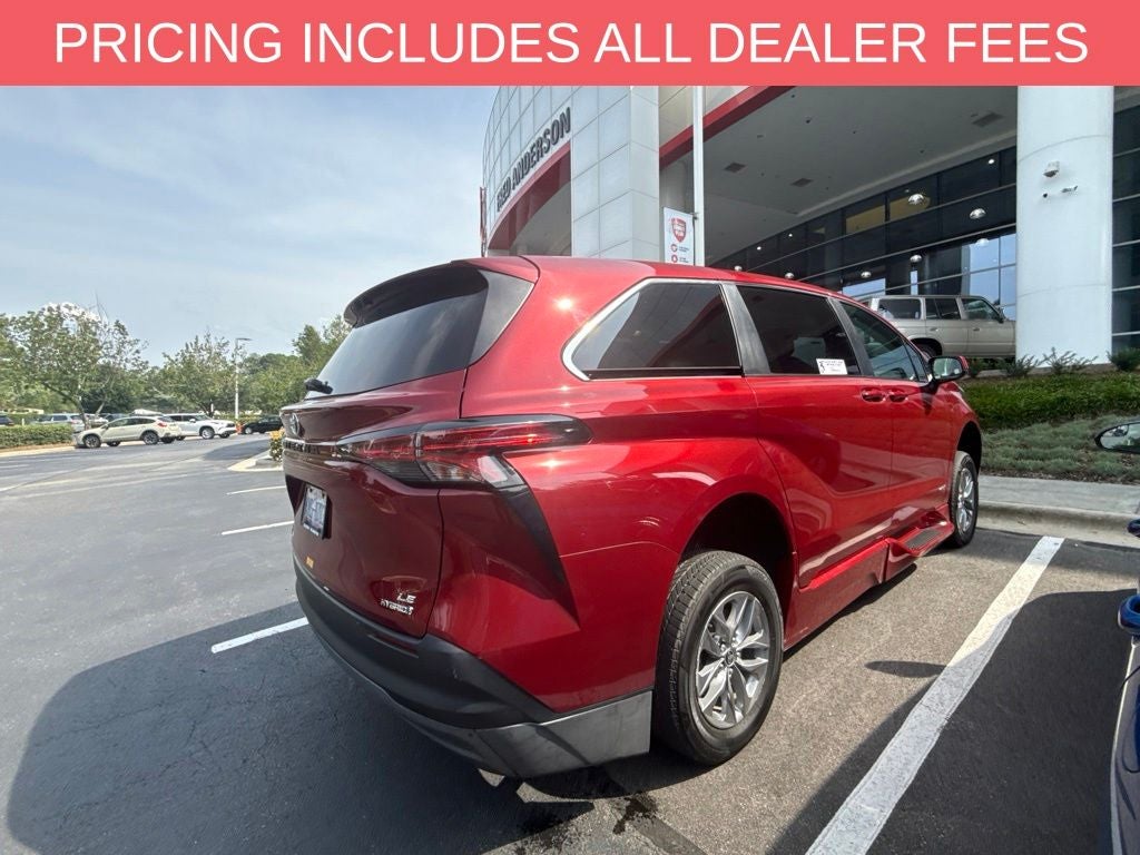 2021 Toyota Sienna LE