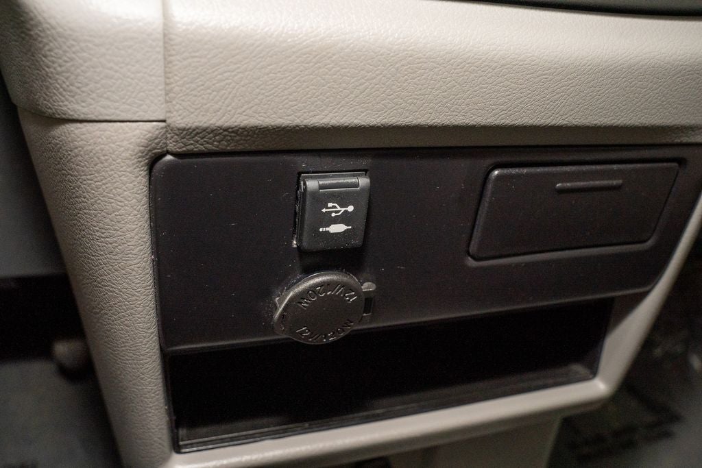 2019 Toyota Sienna LE 8 Passenger