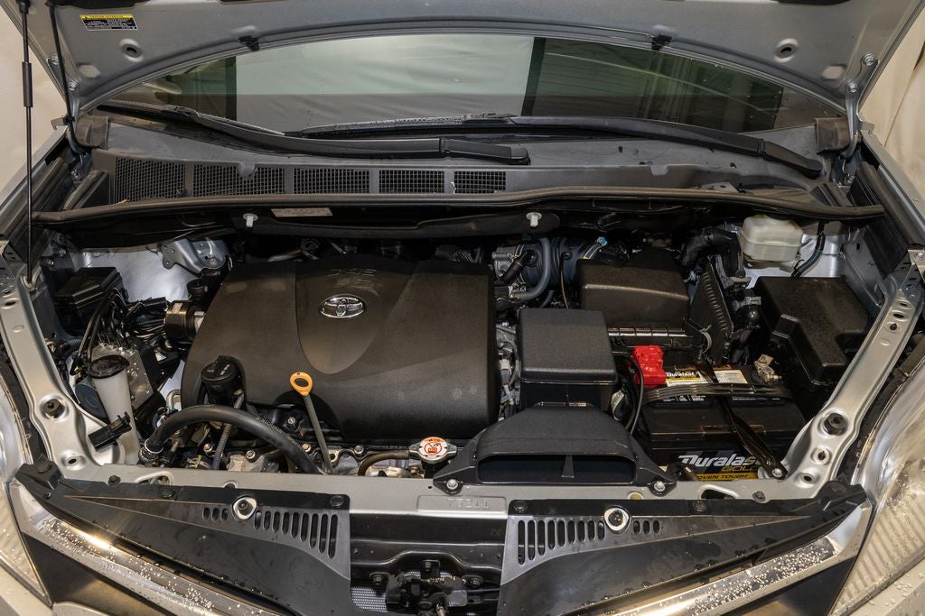 2019 Toyota Sienna LE 8 Passenger