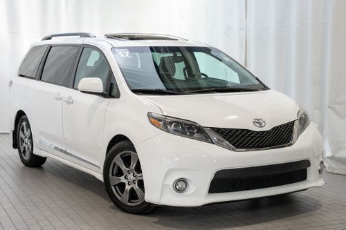 2017 Toyota Sienna SE Premium 7 Passenger