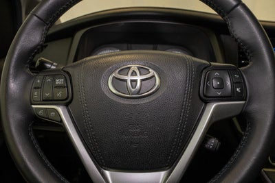 2017 Toyota Sienna SE Premium 7 Passenger