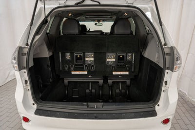 2017 Toyota Sienna SE Premium 7 Passenger