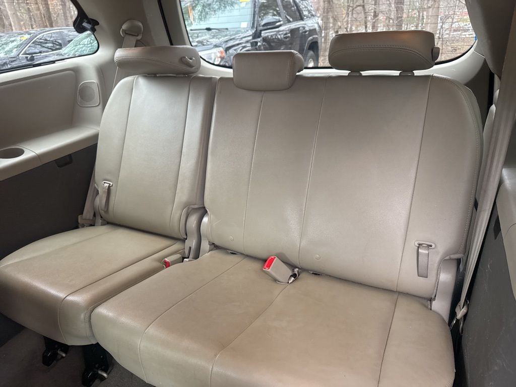 2014 Toyota Sienna XLE 7 Passenger