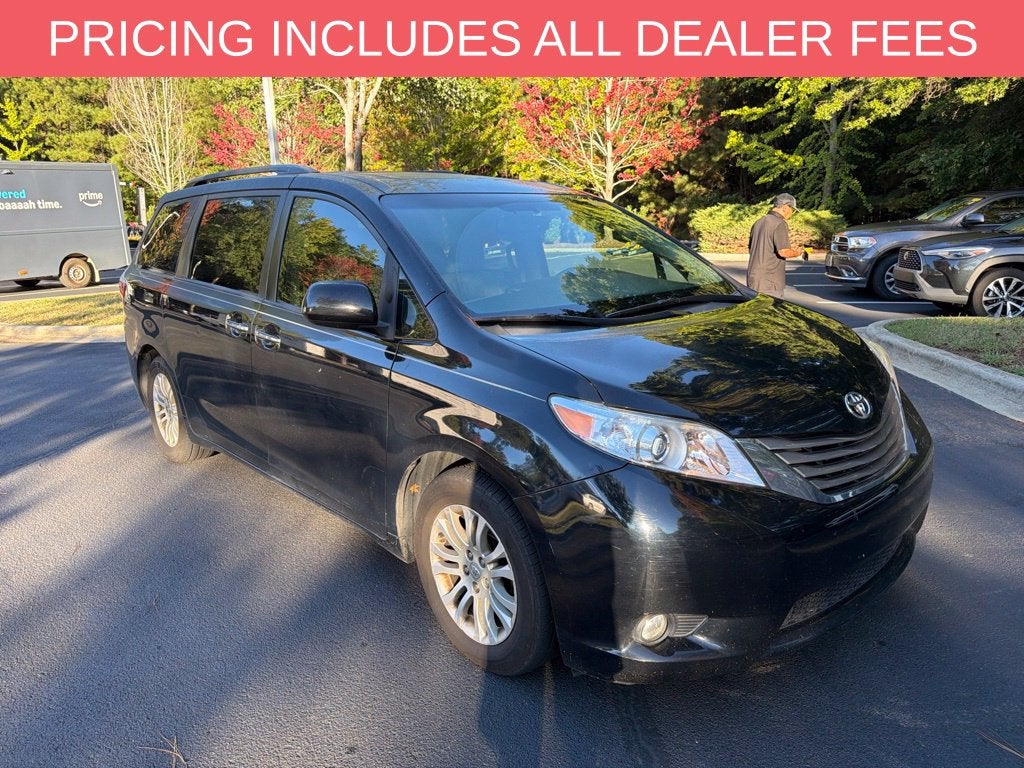 2016 Toyota Sienna XLE Premium 8 Passenger