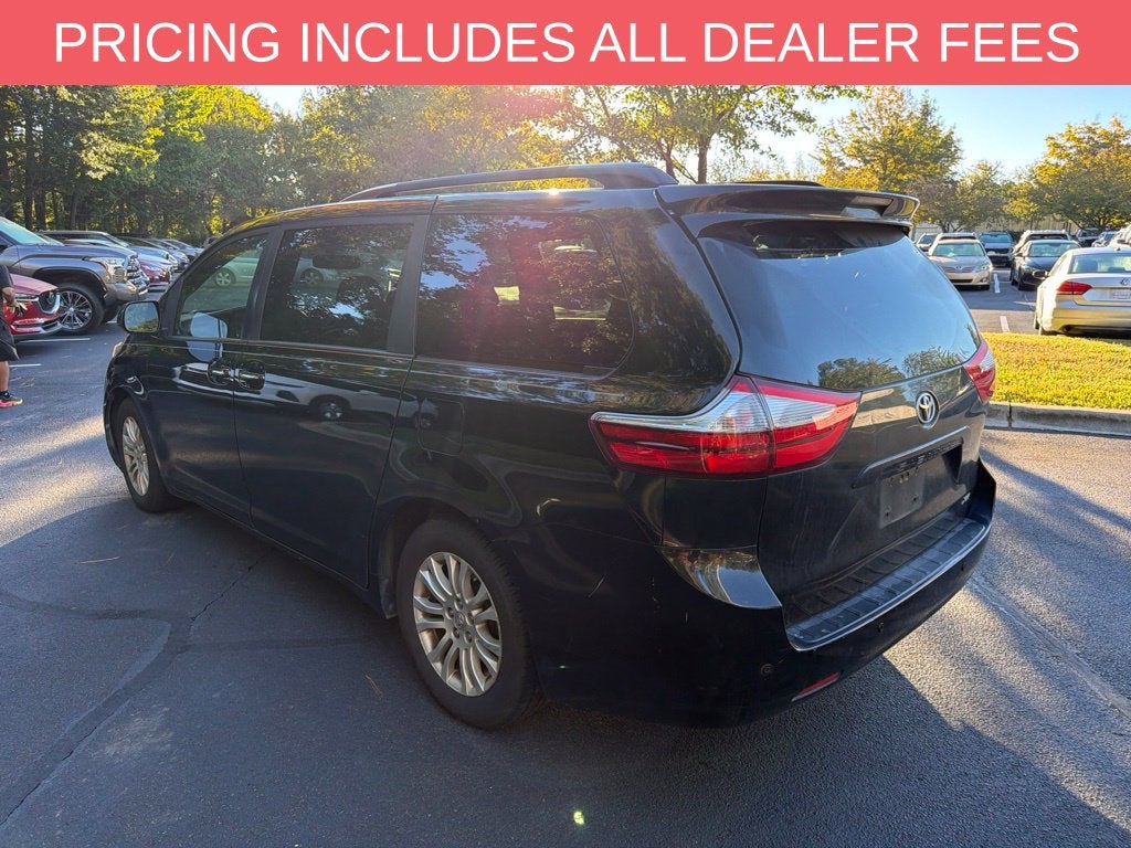2016 Toyota Sienna XLE Premium 8 Passenger