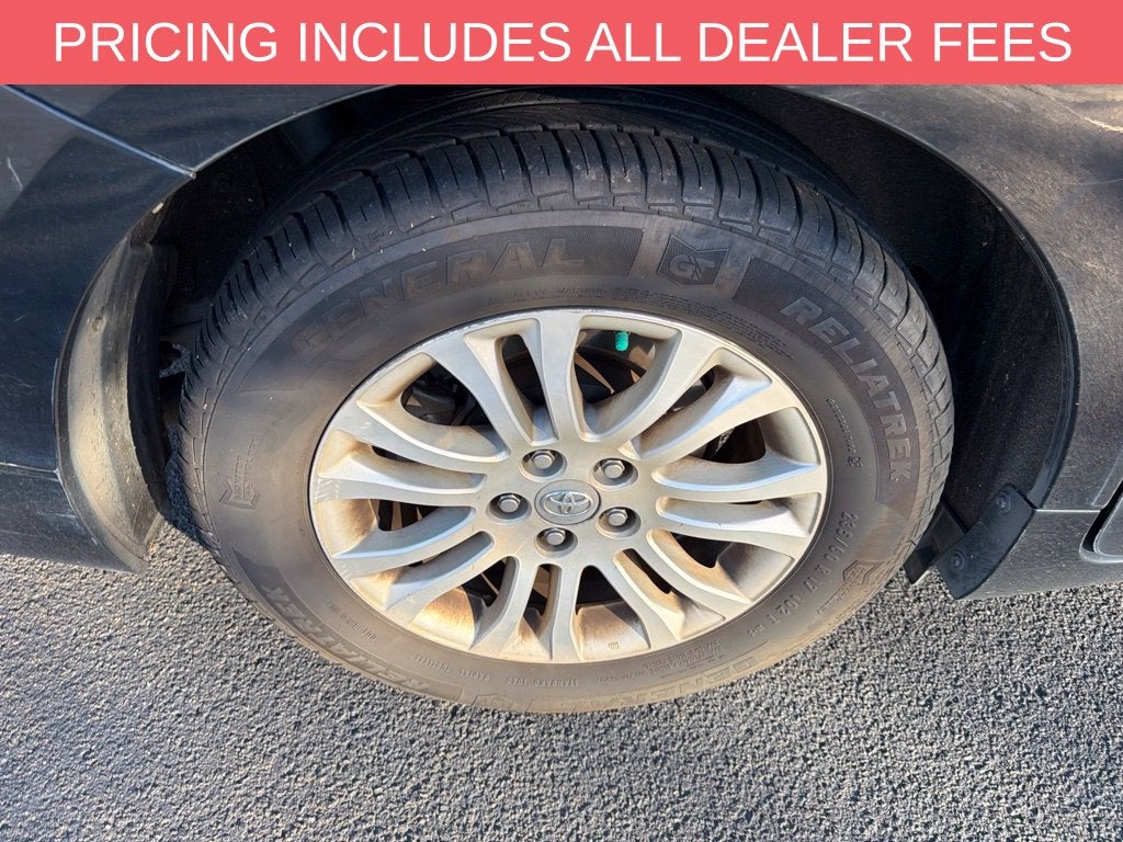 2016 Toyota Sienna XLE Premium 8 Passenger