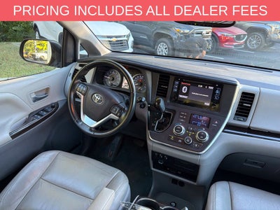 2016 Toyota Sienna XLE Premium 8 Passenger