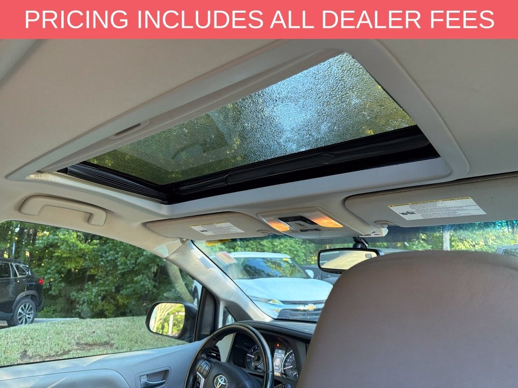 2016 Toyota Sienna XLE Premium 8 Passenger