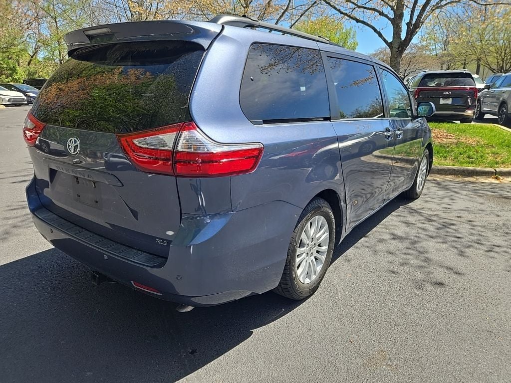 2016 Toyota Sienna XLE Premium 7 Passenger