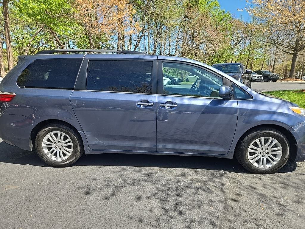 2016 Toyota Sienna XLE Premium 7 Passenger