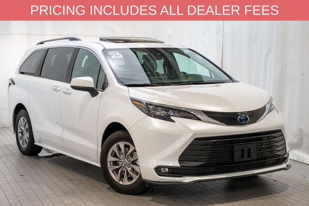 2025 Toyota Sienna XLE 7 Passenger