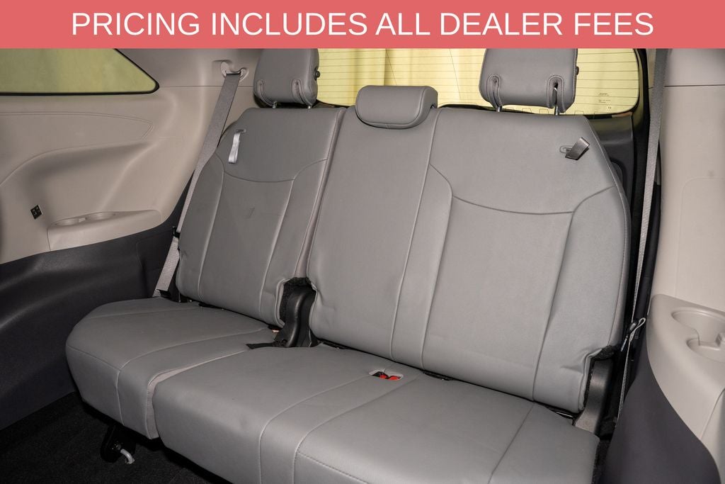 2023 Toyota Sienna XLE 8 Passenger
