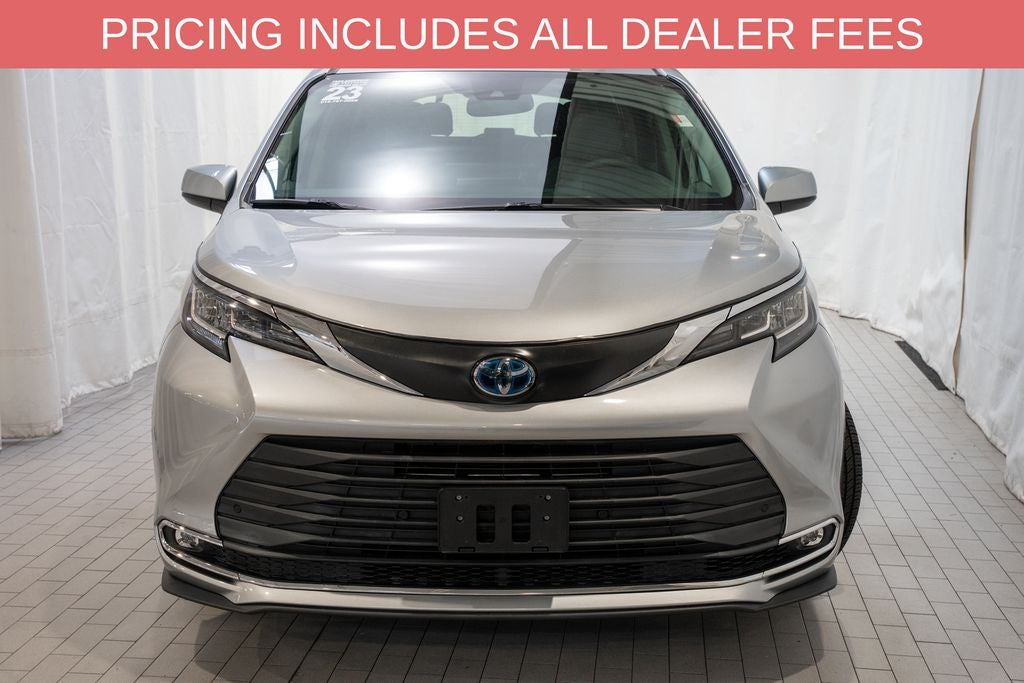 2023 Toyota Sienna XLE 8 Passenger