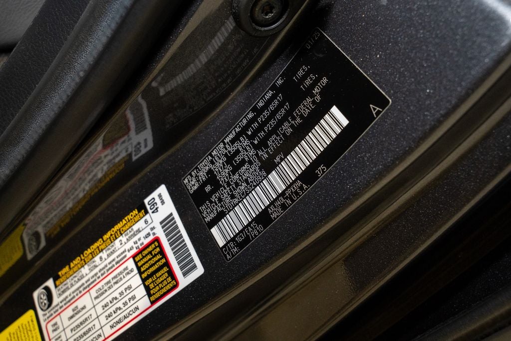 2025 Toyota Sienna XLE 8 Passenger