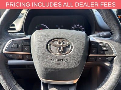 2021 Toyota Sienna XLE 8 Passenger