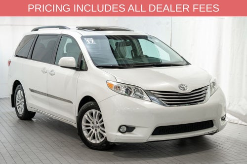 2017 Toyota Sienna XLE 8 Passenger
