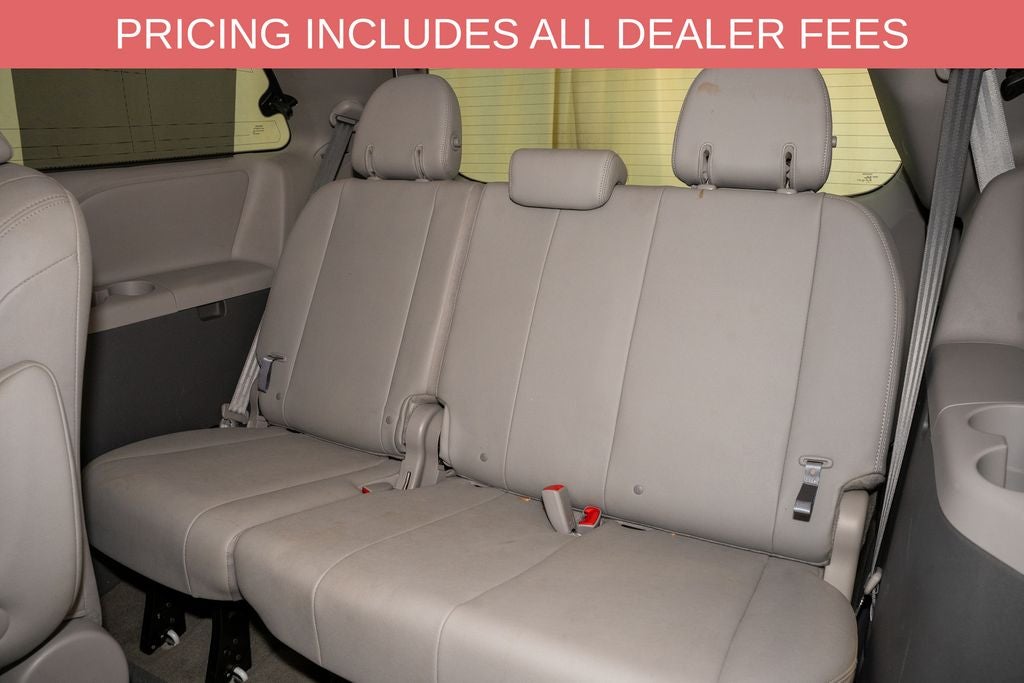 2017 Toyota Sienna XLE 8 Passenger