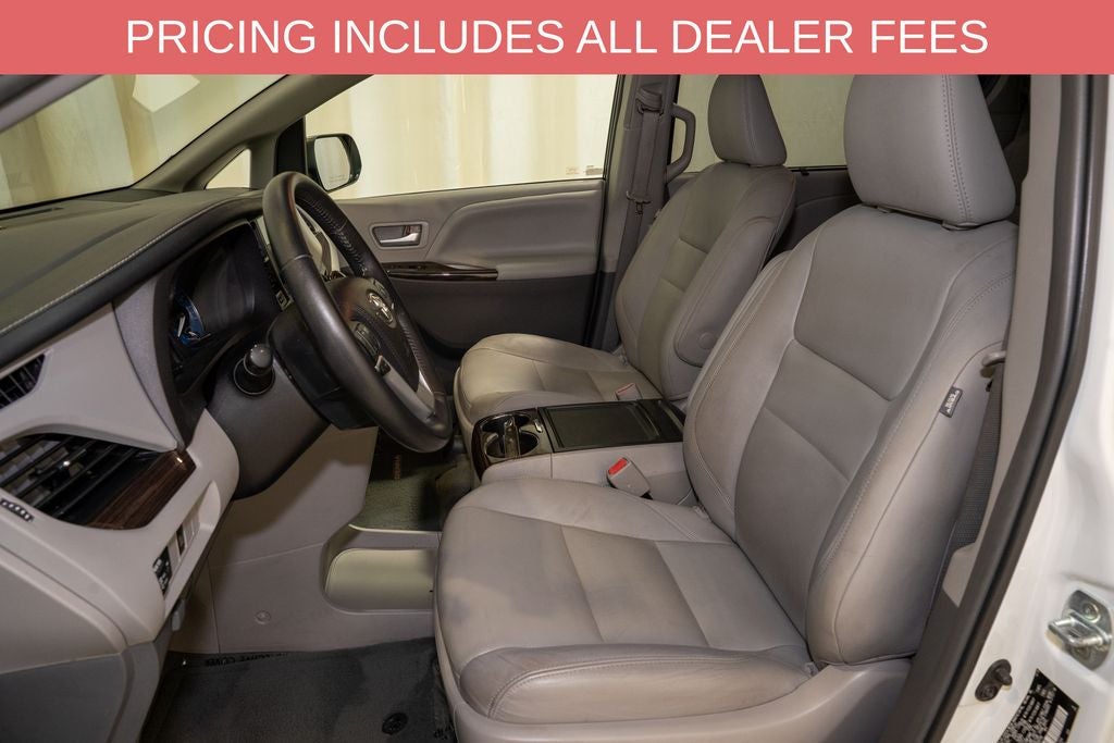 2017 Toyota Sienna XLE 8 Passenger