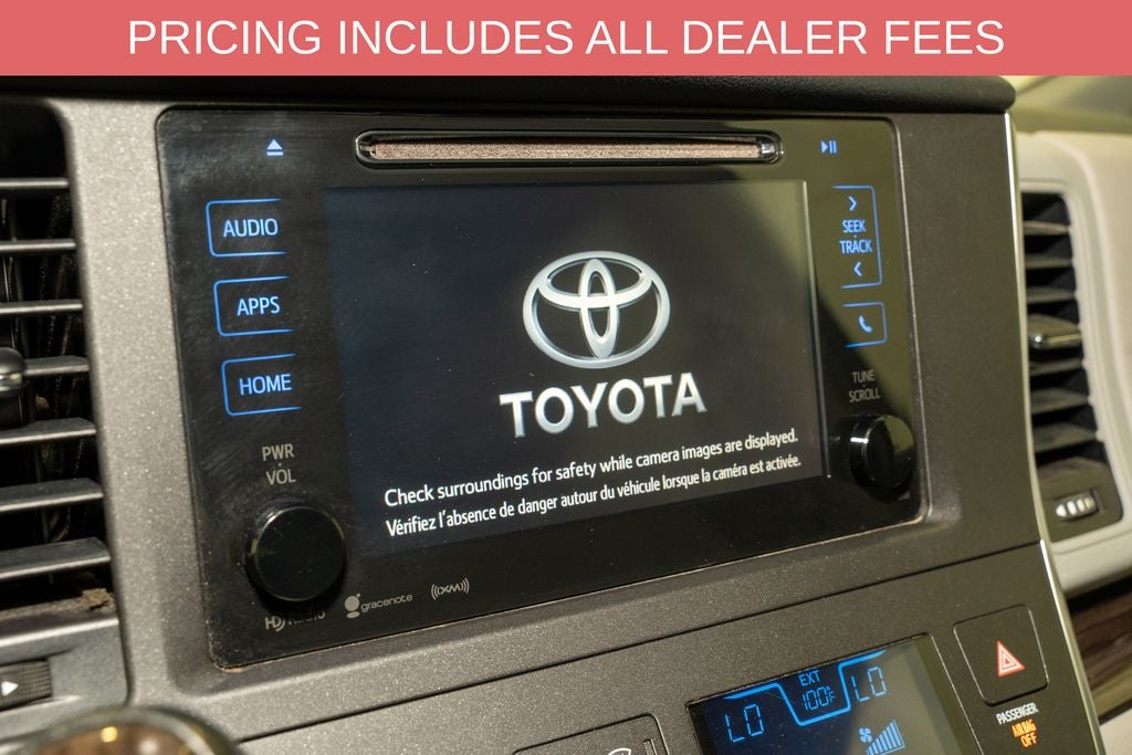 2017 Toyota Sienna XLE 8 Passenger