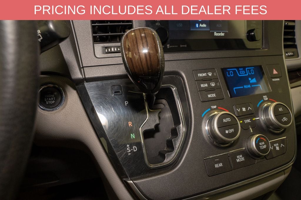 2017 Toyota Sienna XLE 8 Passenger