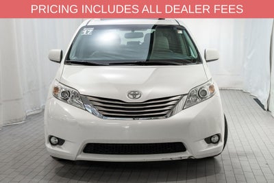 2017 Toyota Sienna XLE 8 Passenger